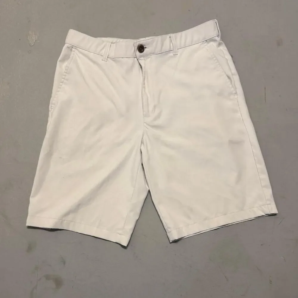 Izod Men's White and Cream Shorts